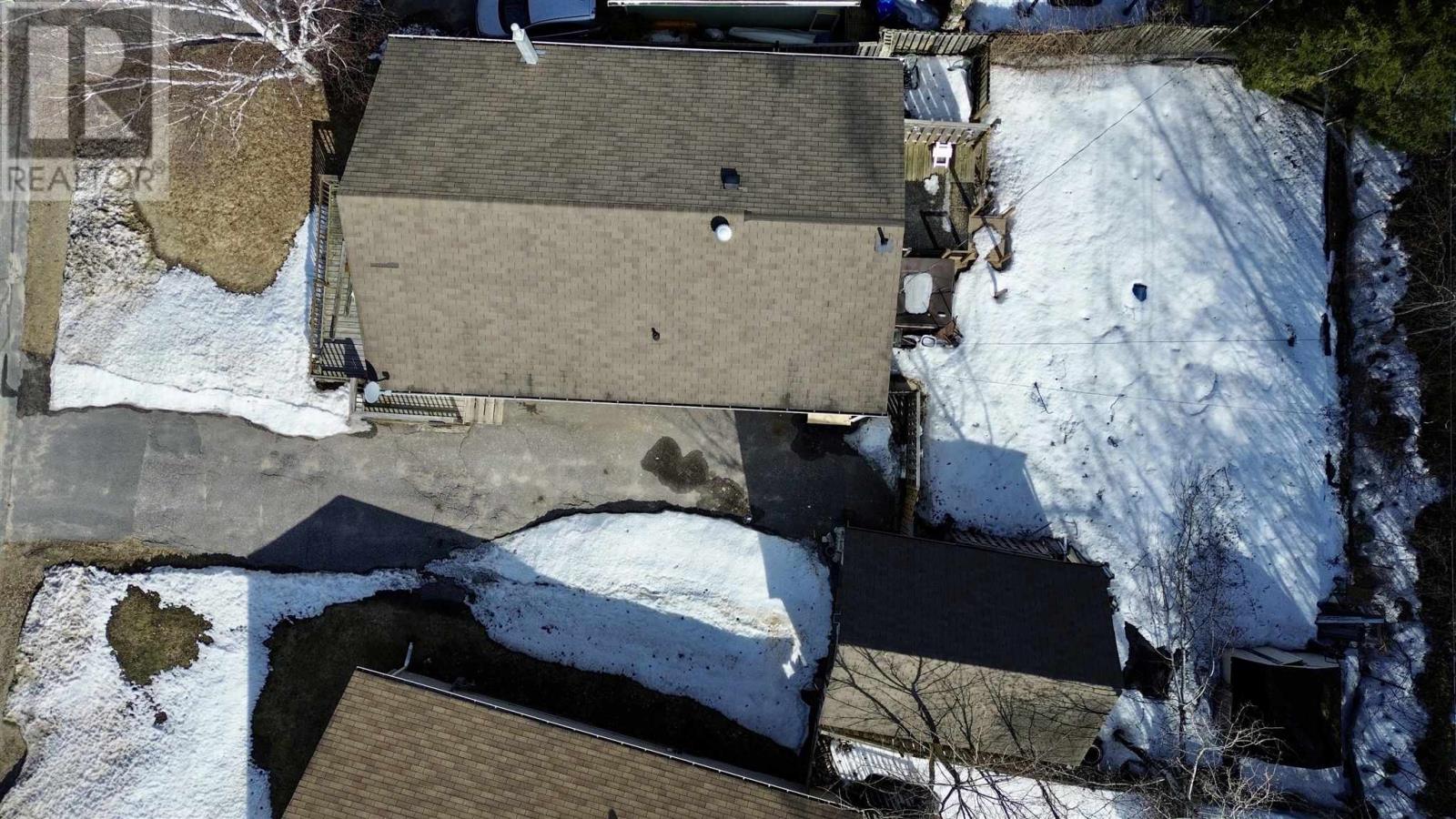 41 Robertson Rd, Elliot Lake, Ontario  P5A 1C9 - Photo 6 - SM260342