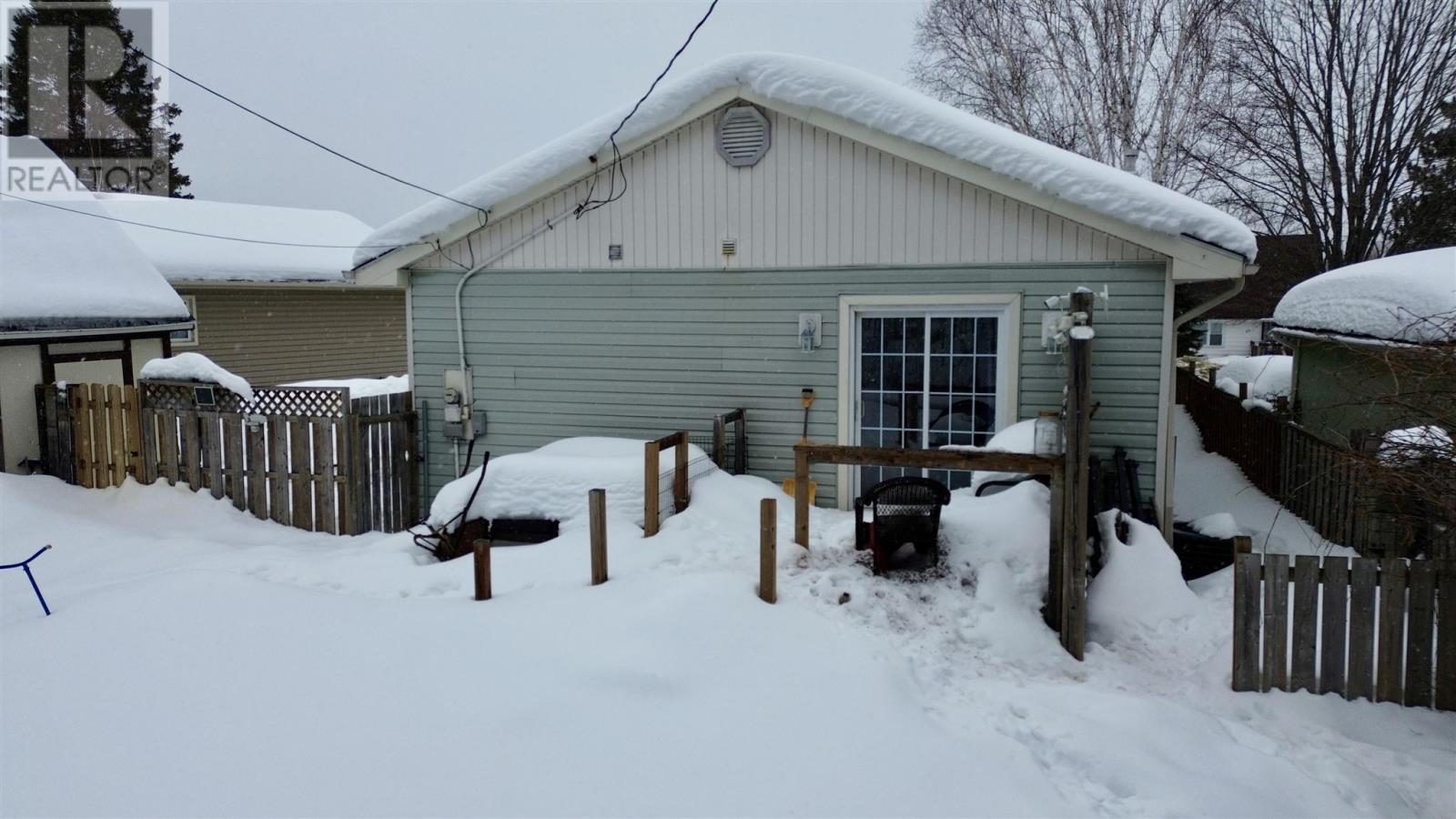 41 Robertson Rd, Elliot Lake, Ontario  P5A 1C9 - Photo 7 - SM260342