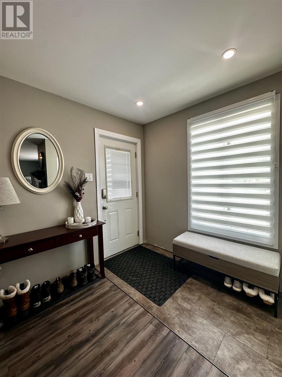 61 Axmith Ave, Elliot Lake, Ontario  P5A 1B5 - Photo 10 - SM260470