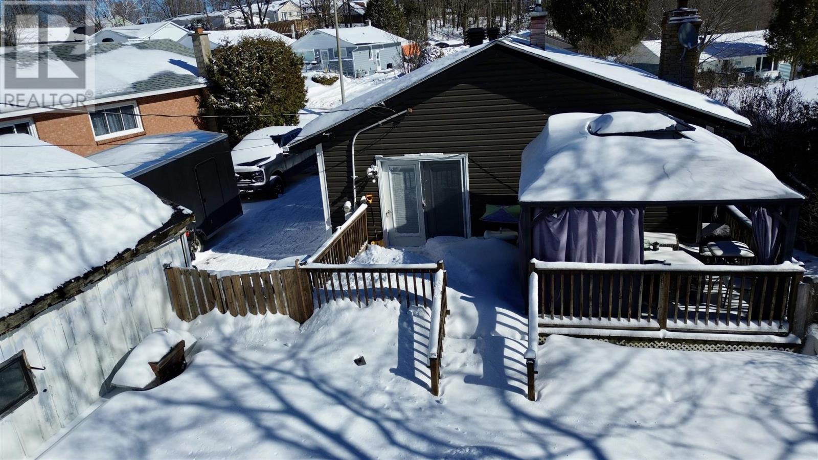 61 Axmith Ave, Elliot Lake, Ontario  P5A 1B5 - Photo 35 - SM260470