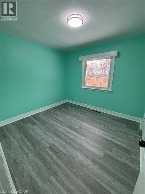 118 Jacobson Avenue, St. Catharines, Ontario  L2T 3A5 - Photo 11 - 40822314