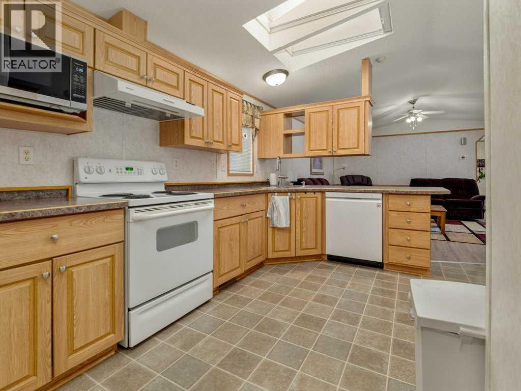 206 Station Boulevard, Coaldale, Alberta  T1M 1P5 - Photo 21 - A2270594