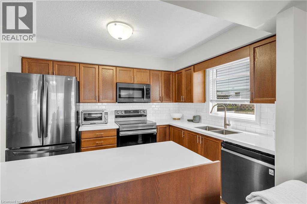 22 Dahlia Street, Kitchener, Ontario  N2E 4A9 - Photo 13 - 40818567