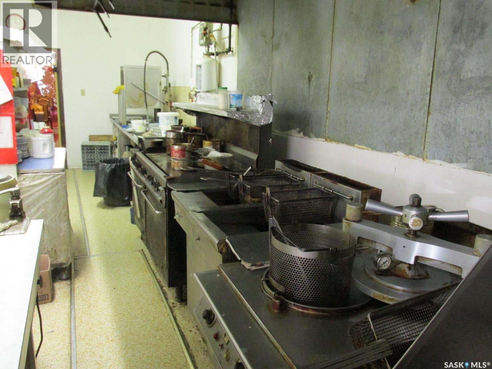 105 1st Avenue W, Nipawin, Saskatchewan  S0E 1E0 - Photo 16 - SK008932