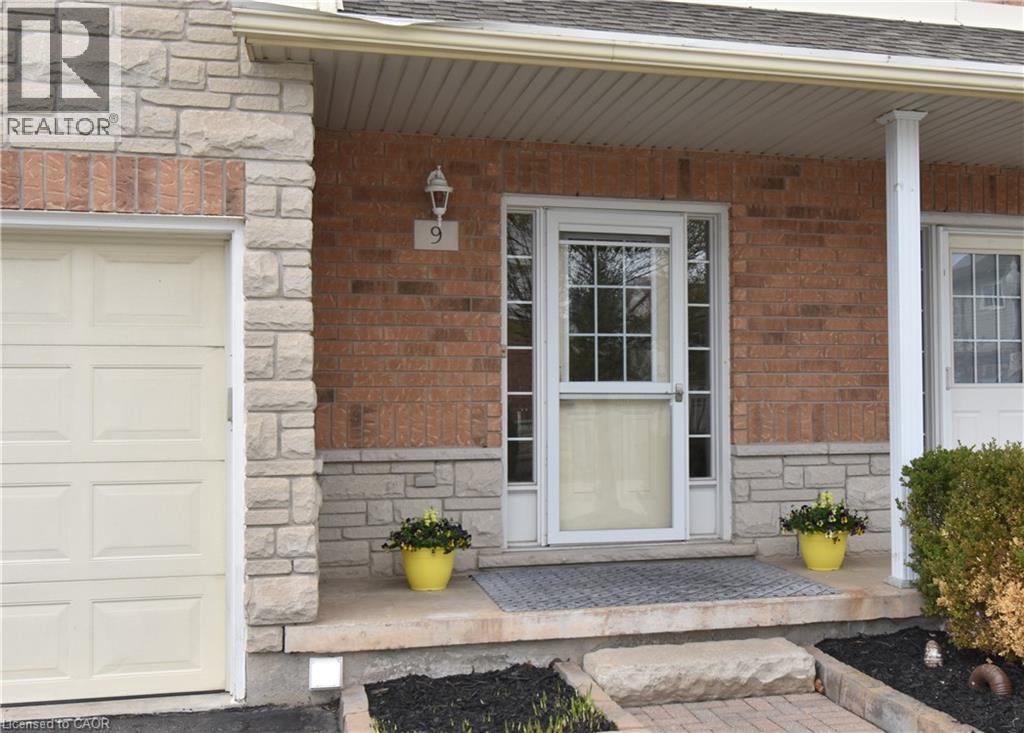 2229 Walkers Line Unit# 9, Burlington, Ontario  L7M 4X4 - Photo 2 - 40810333