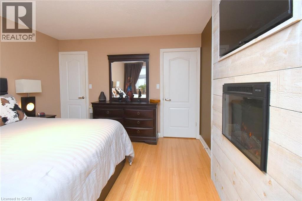 2229 Walkers Line Unit# 9, Burlington, Ontario  L7M 4X4 - Photo 18 - 40810333