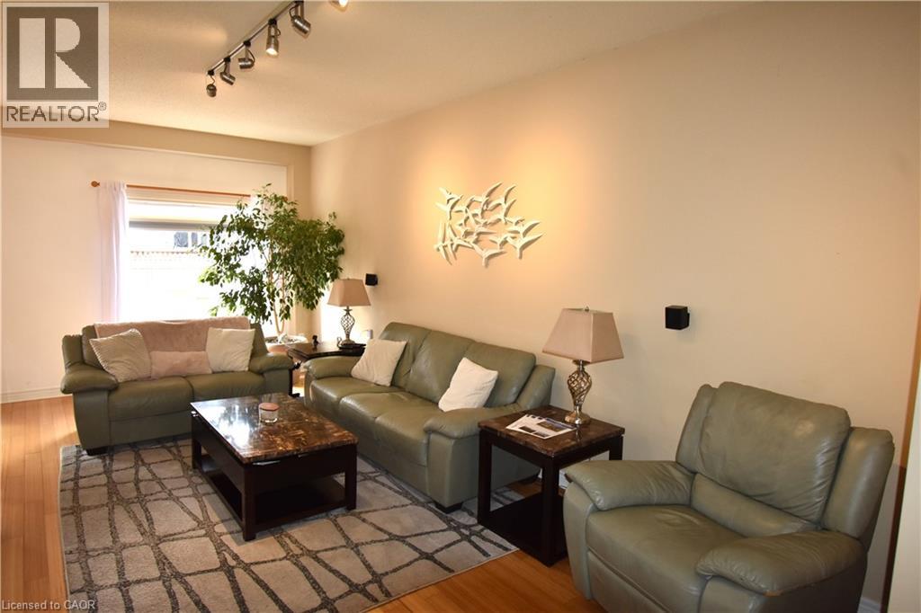 2229 Walkers Line Unit# 9, Burlington, Ontario  L7M 4X4 - Photo 4 - 40810333