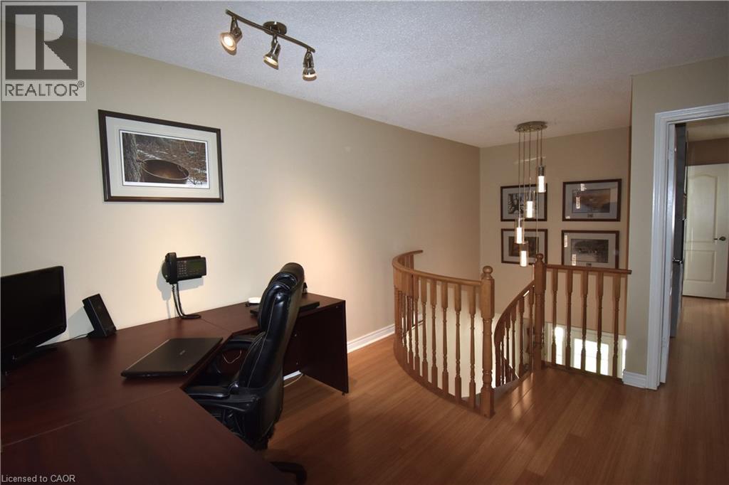 2229 Walkers Line Unit# 9, Burlington, Ontario  L7M 4X4 - Photo 27 - 40810333