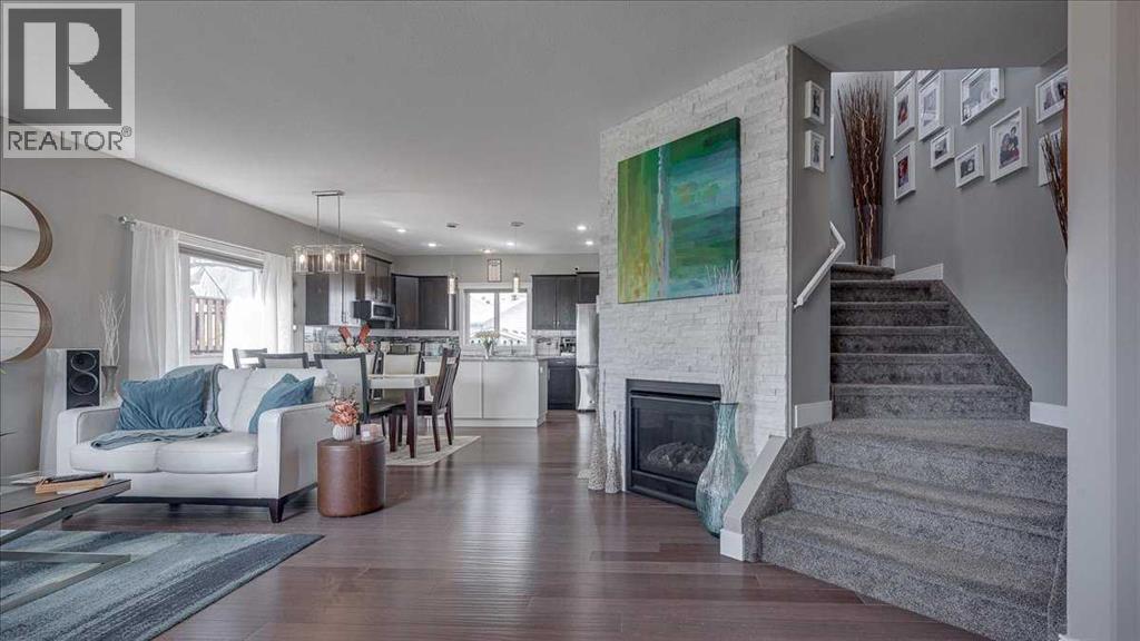 738 Cypress Lane, Rural Red Deer County, Alberta  T4S 0E5 - Photo 4 - A2303531