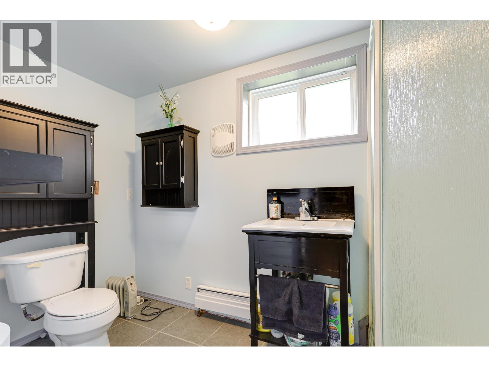 62 Clifford Street, Kitimat, British Columbia  V8C 1B4 - Photo 17 - R3113313