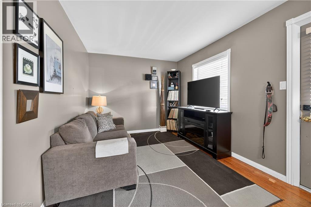 21 Rose Avenue, Welland, Ontario  L3C 2W8 - Photo 7 - 40817731