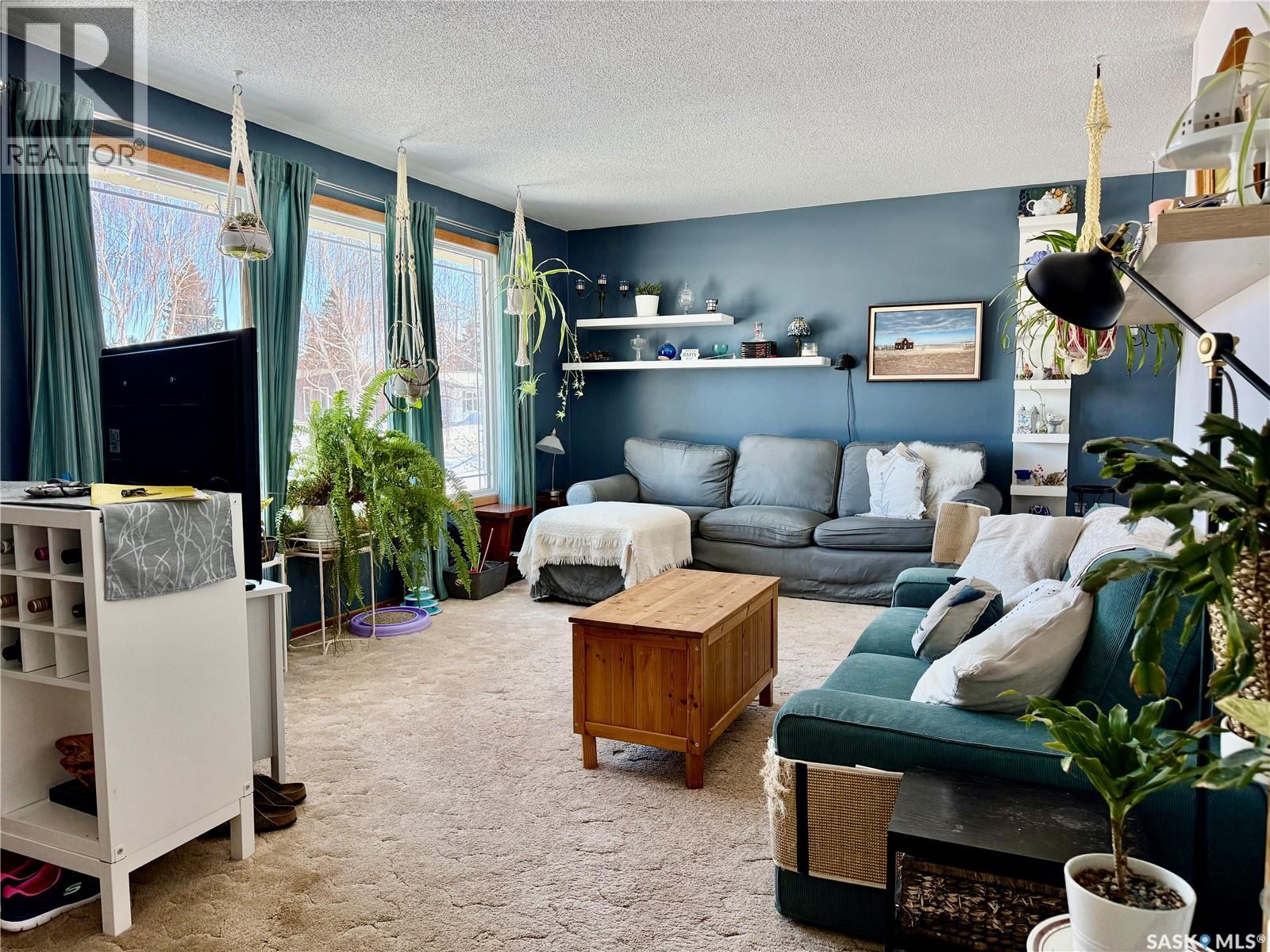 1117 10th Street, Humboldt, Saskatchewan  S0K 2A0 - Photo 3 - SK031130