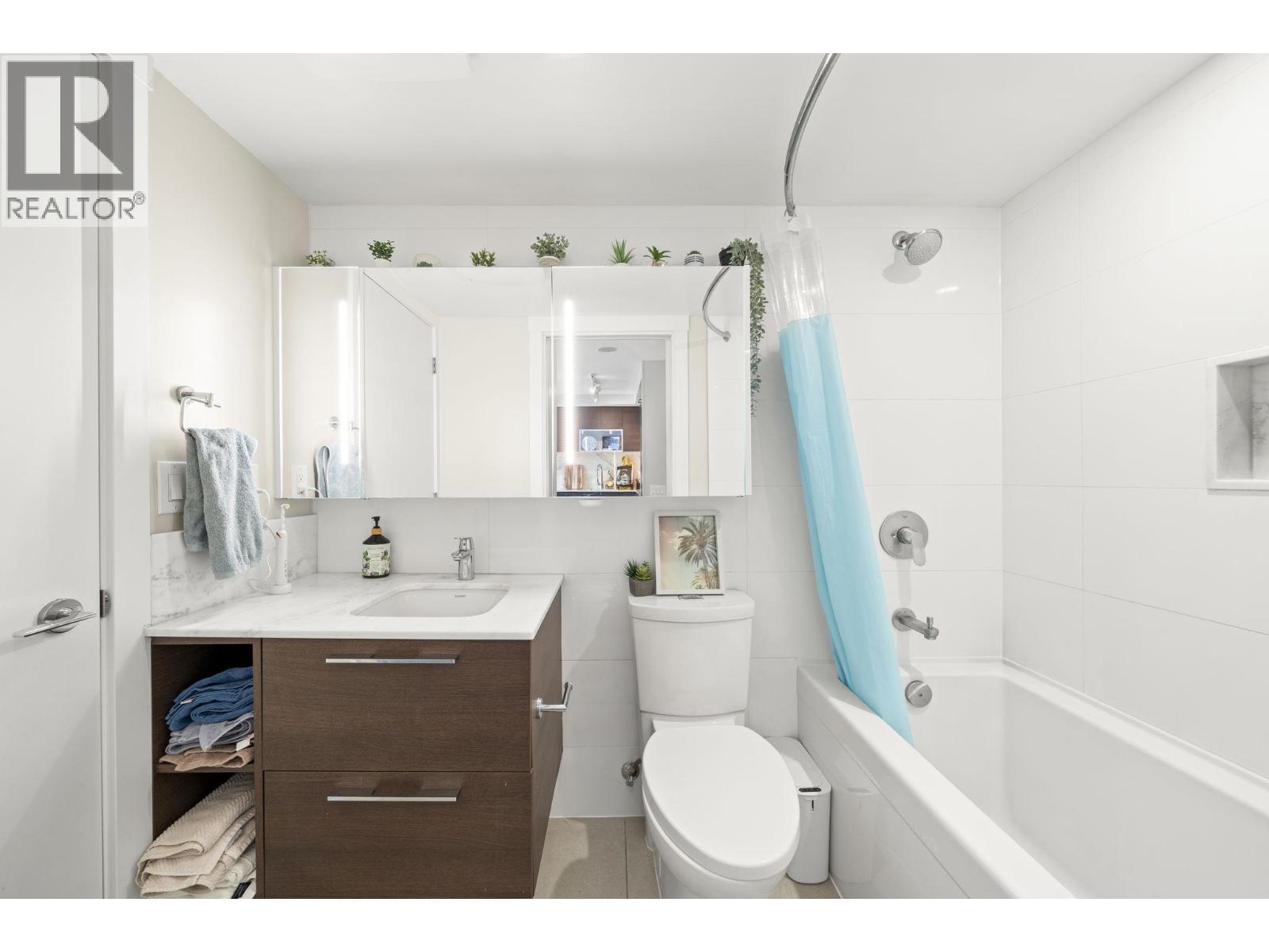 2101 602 Como Lake Avenue, Coquitlam, British Columbia  V3J 0G3 - Photo 13 - R3111208