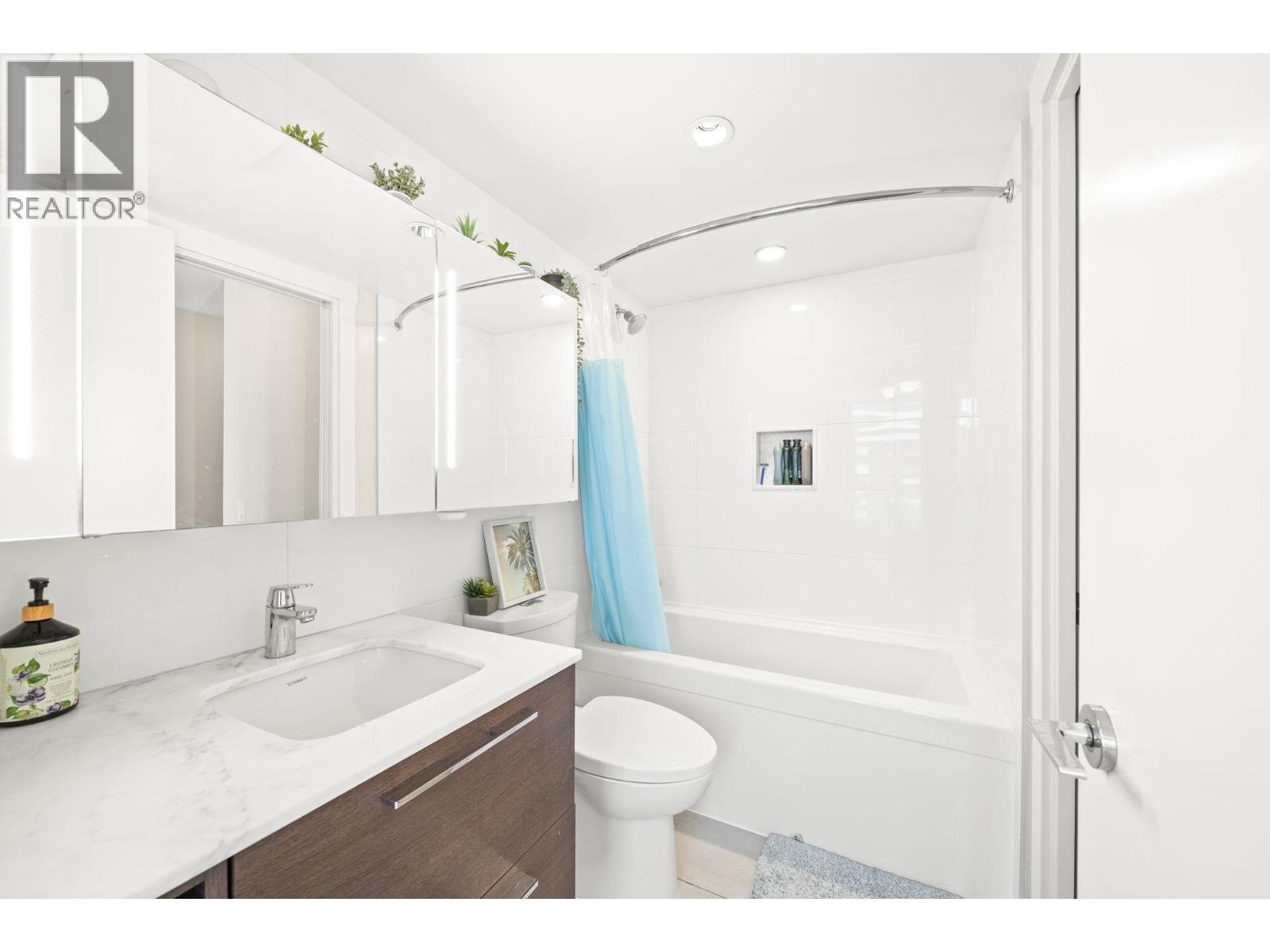 2101 602 Como Lake Avenue, Coquitlam, British Columbia  V3J 0G3 - Photo 14 - R3111208