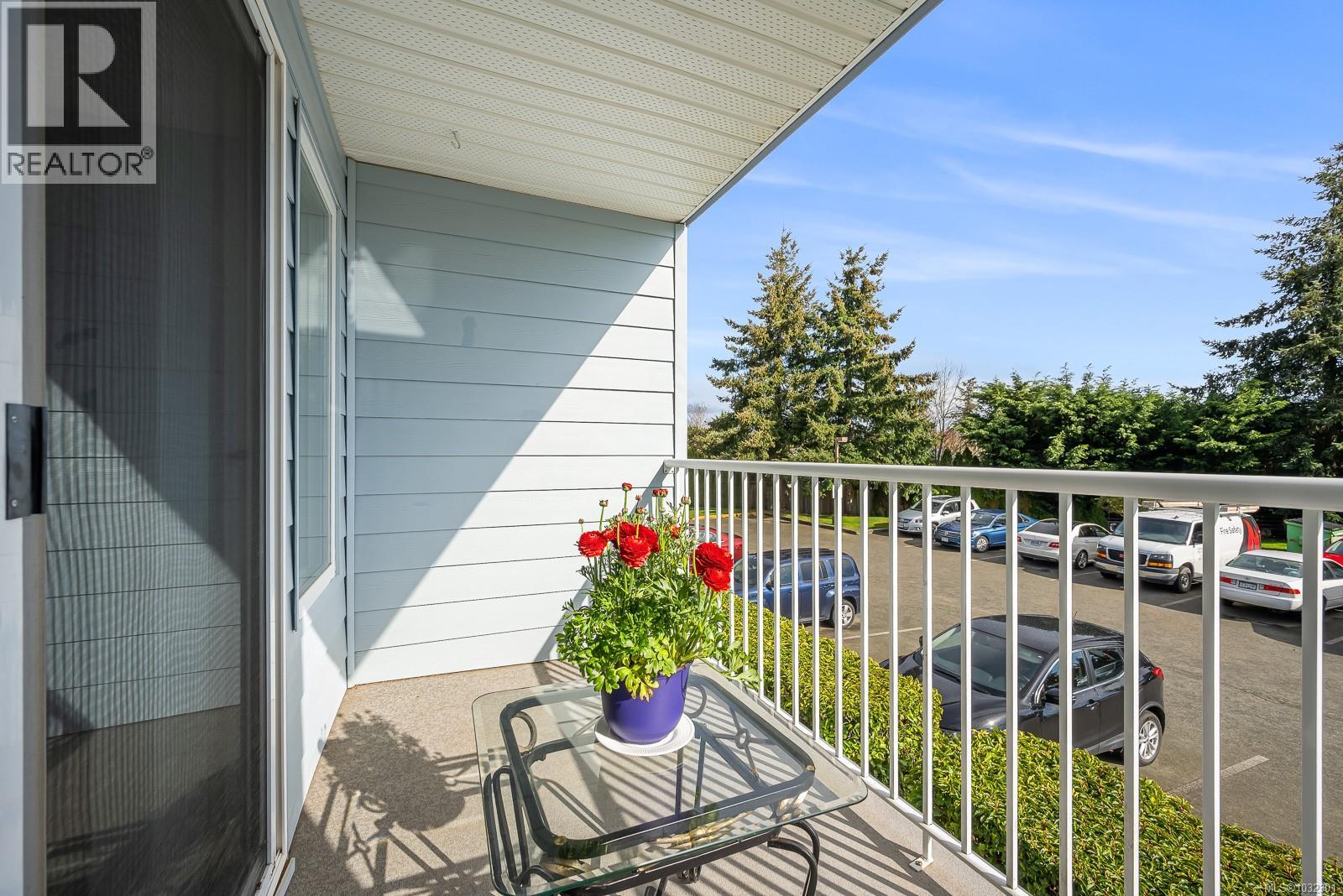 208a 698 Aspen Rd, Comox, British Columbia  V9M 3S9 - Photo 6 - 1032301