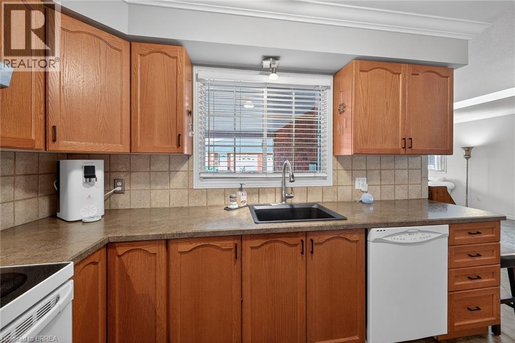 570 West Street Unit# 44, Brantford, Ontario  N3R 7Y7 - Photo 8 - 40822024