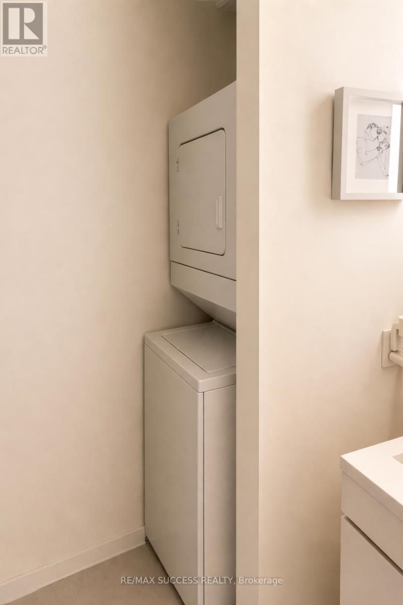 310 - 25 Oxley Street, Toronto, Ontario  M5V 2J5 - Photo 9 - C13022302