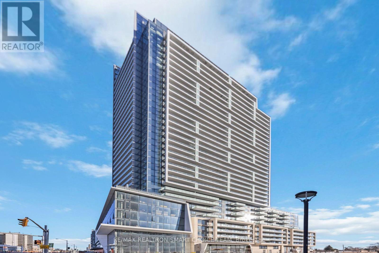 2610 - 8 Olympic Garden Drive, Toronto, Ontario  M2M 0B9 - Photo 1 - C13022310