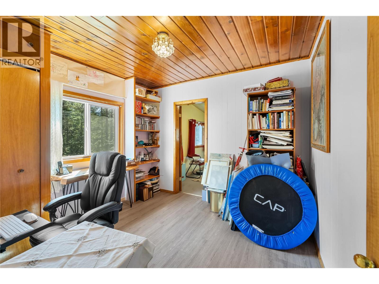 16281 3a Highway, Crawford Bay, British Columbia  V0B 1E0 - Photo 20 - 10384100