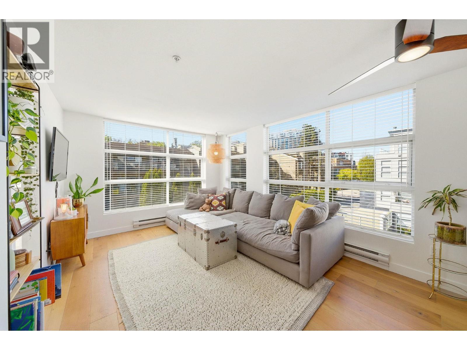 309 418 E Broadway, Vancouver, British Columbia  V5T 1X2 - Photo 2 - R3113549