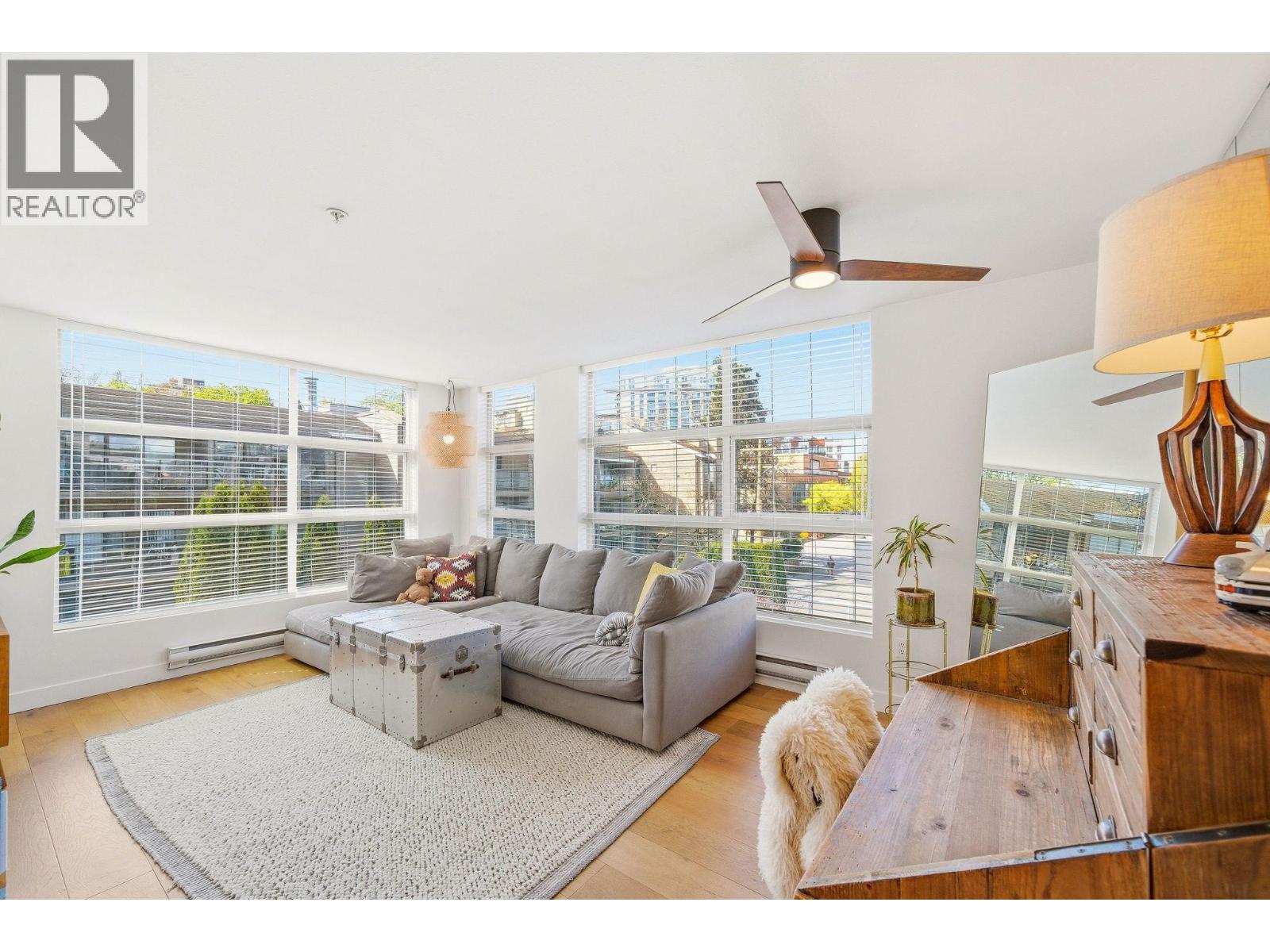 309 418 E Broadway, Vancouver, British Columbia  V5T 1X2 - Photo 3 - R3113549