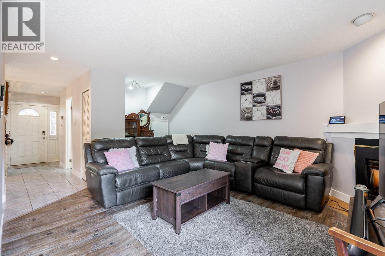 9963 Millburn Court, Burnaby, British Columbia  V3N 4M8 - Photo 15 - R3113567