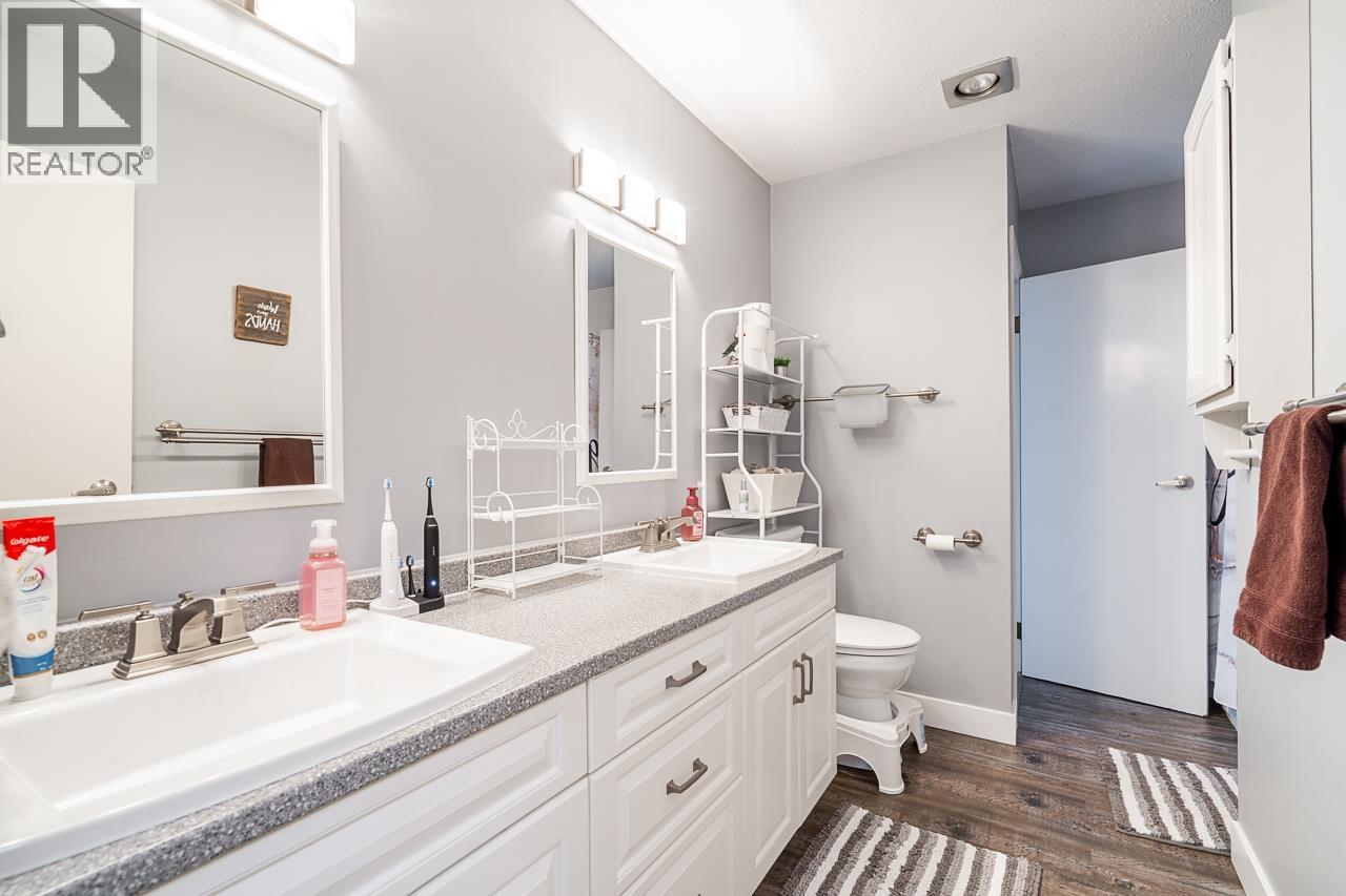 9963 Millburn Court, Burnaby, British Columbia  V3N 4M8 - Photo 29 - R3113567