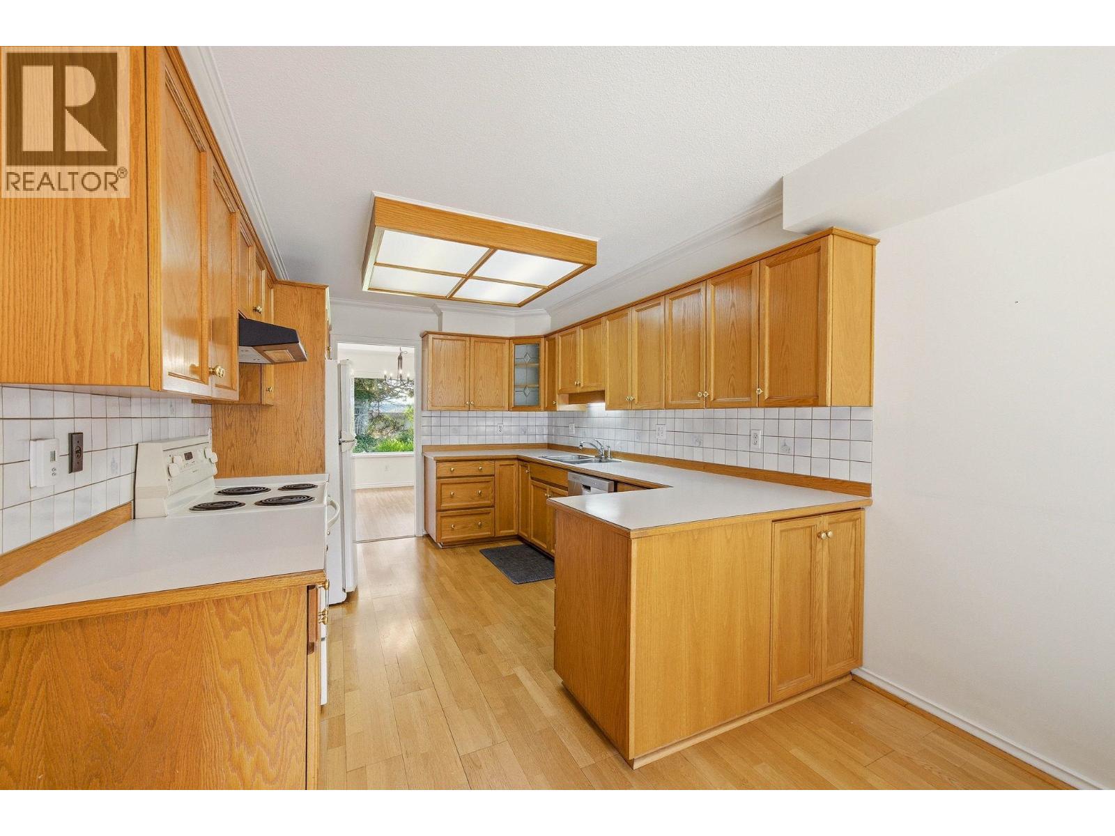 4 25 Richmond Street, New Westminster, British Columbia  V3L 5P9 - Photo 12 - R3113578