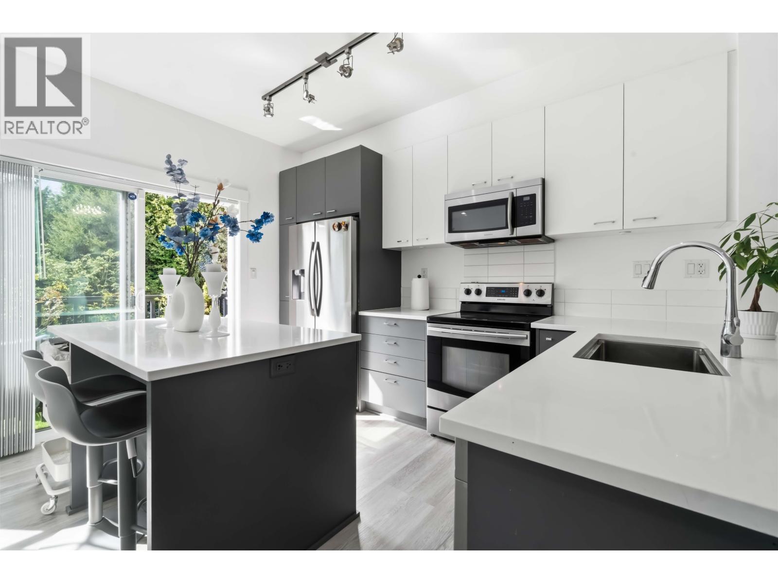 4032 2655 Bedford Street, Coquitlam, British Columbia  V3C 0B8 - Photo 11 - R3113595