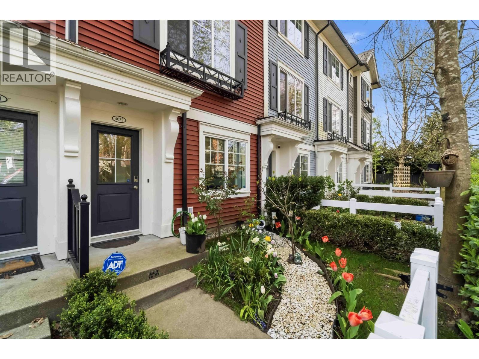 4032 2655 Bedford Street, Coquitlam, British Columbia  V3C 0B8 - Photo 3 - R3113595