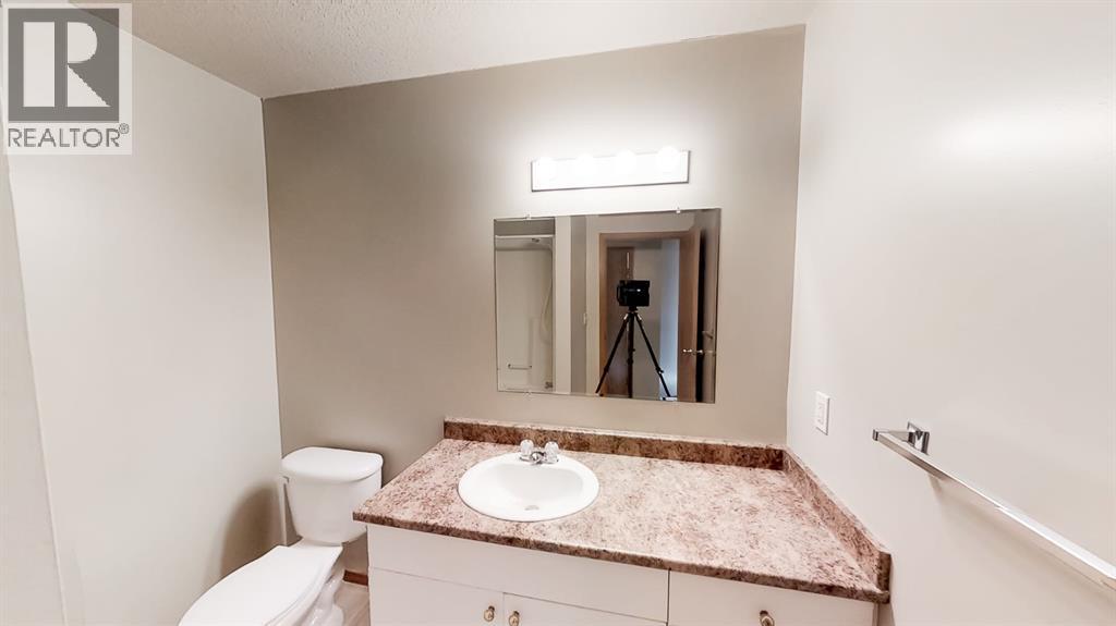 C, 10029 105 Avenue, Grande Prairie, Alberta  T8V 1H2 - Photo 11 - A2207702