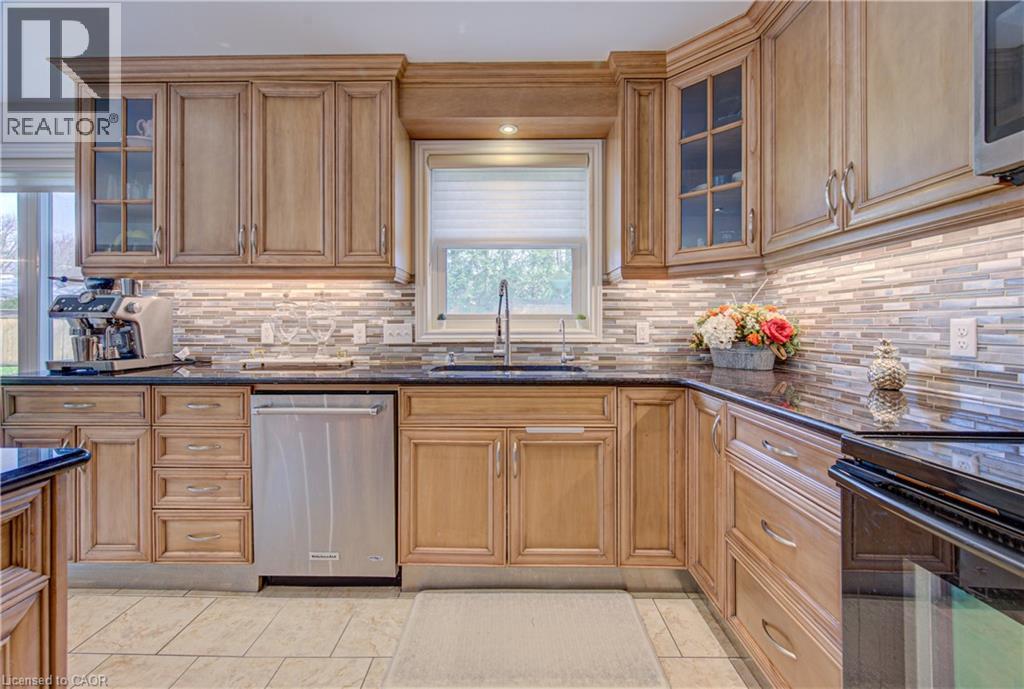 298 Ferndale Place, Waterloo, Ontario  N2J 3X9 - Photo 10 - 40818437