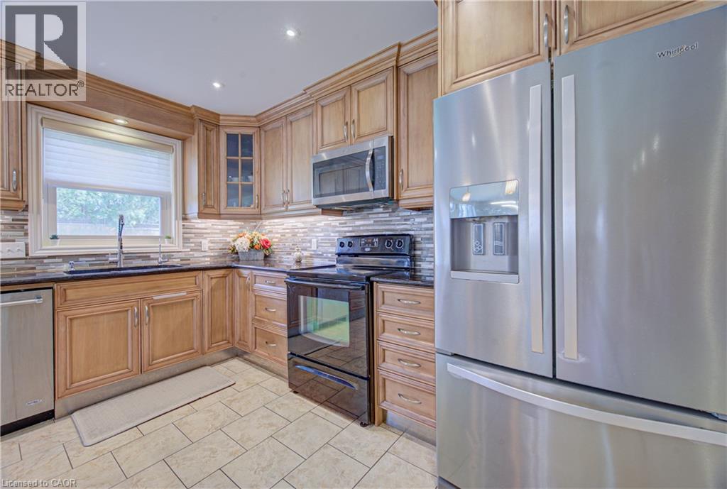 298 Ferndale Place, Waterloo, Ontario  N2J 3X9 - Photo 11 - 40818437