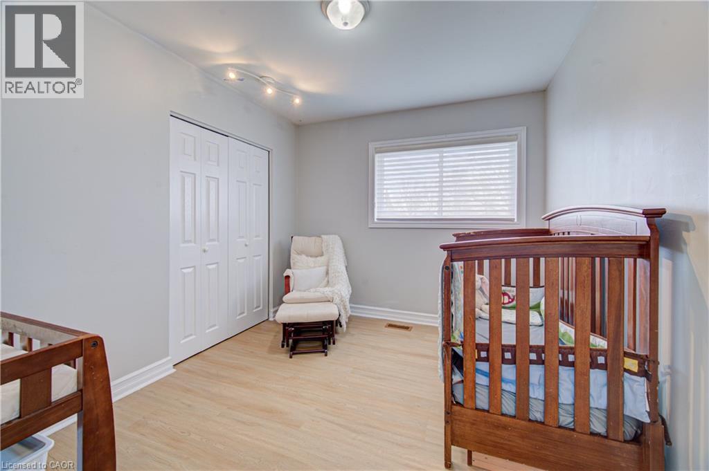 298 Ferndale Place, Waterloo, Ontario  N2J 3X9 - Photo 23 - 40818437