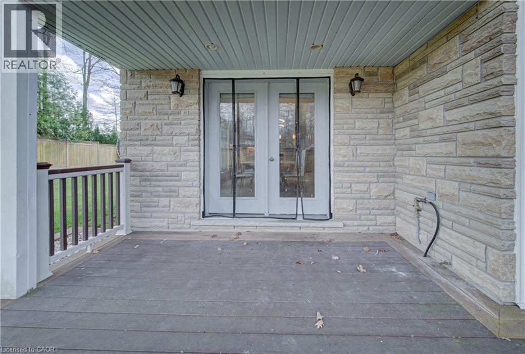 298 Ferndale Place, Waterloo, Ontario  N2J 3X9 - Photo 38 - 40818437