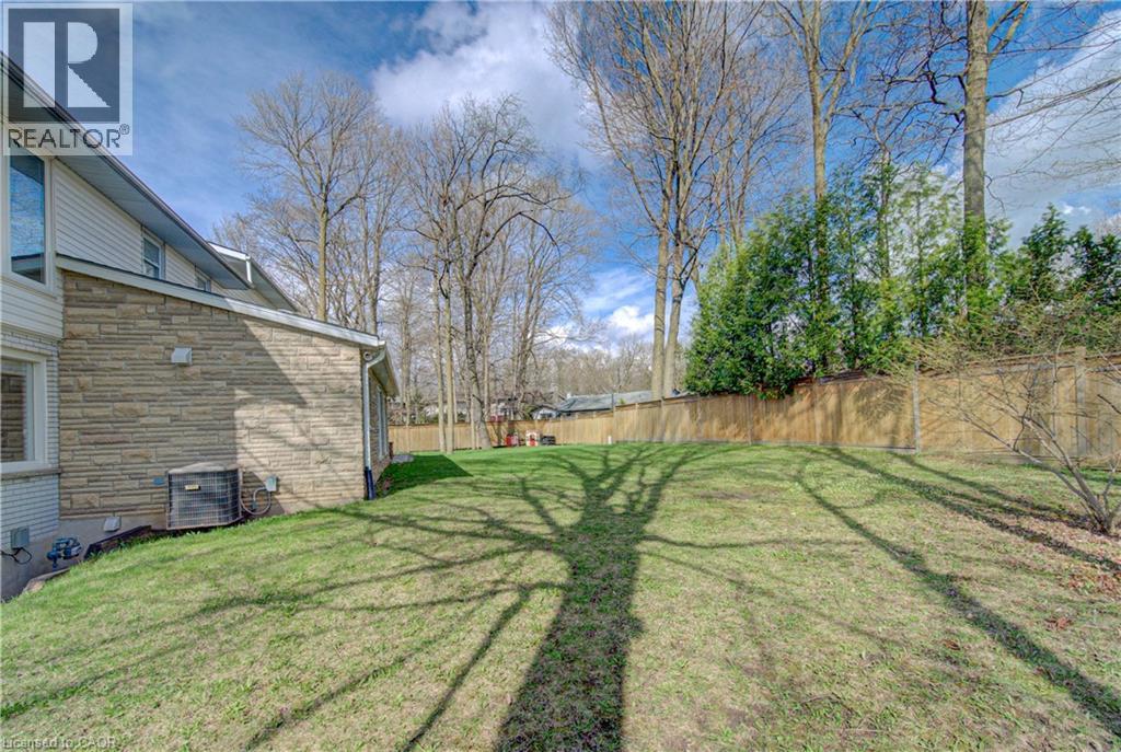 298 Ferndale Place, Waterloo, Ontario  N2J 3X9 - Photo 44 - 40818437
