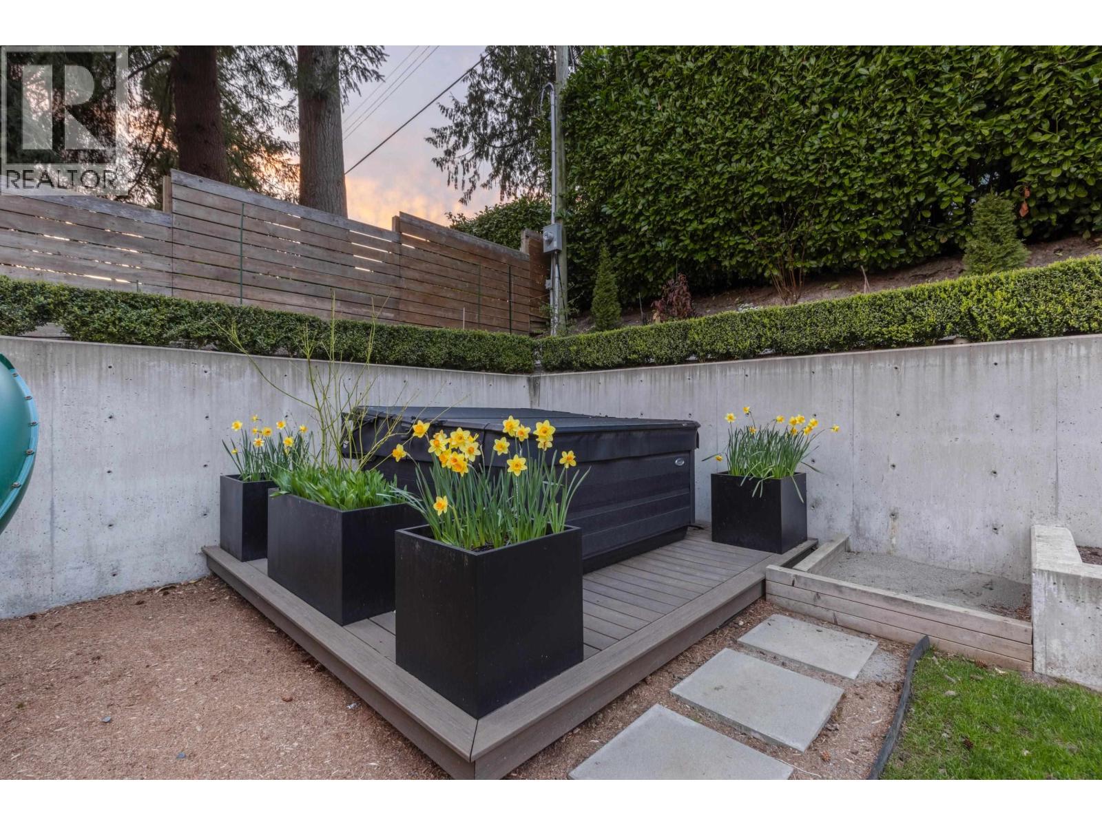 976 Melbourne Avenue, North Vancouver, British Columbia  V7R 1N9 - Photo 29 - R3113565