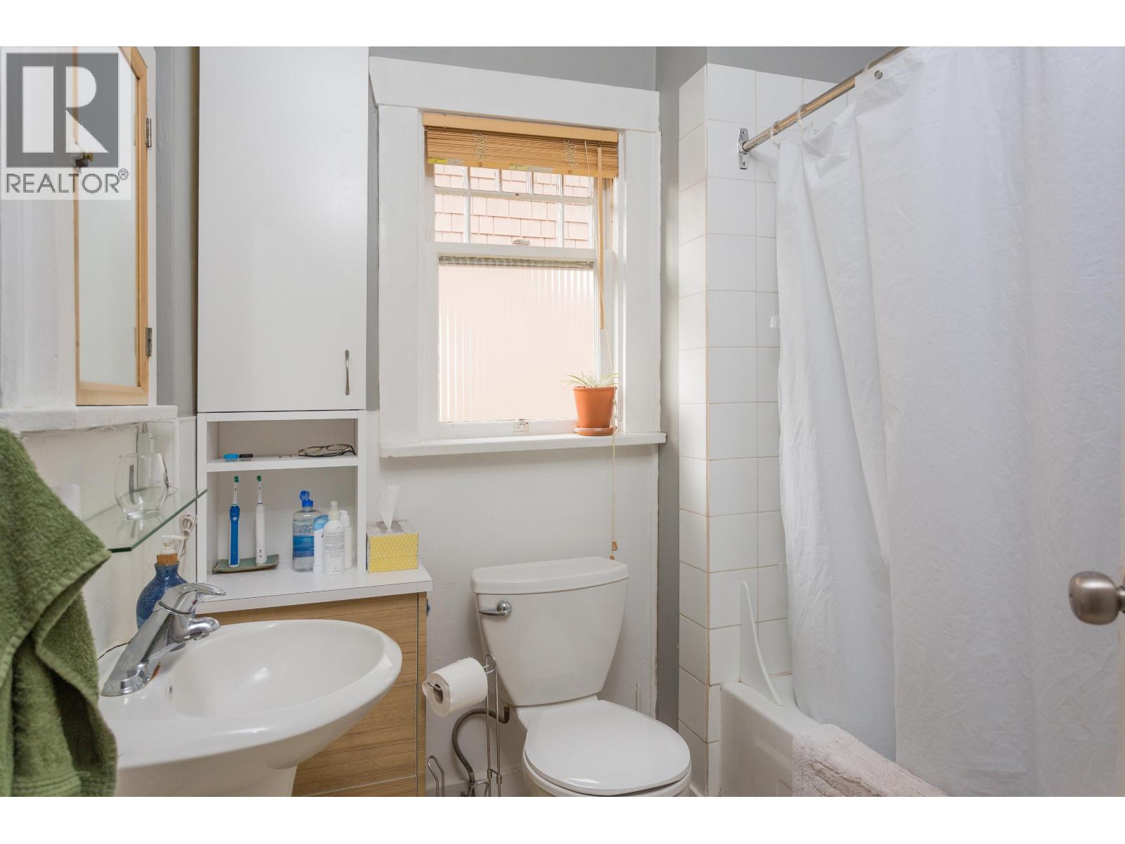 3086 W 2nd Avenue, Vancouver, British Columbia  V6K 1K4 - Photo 7 - R3113617