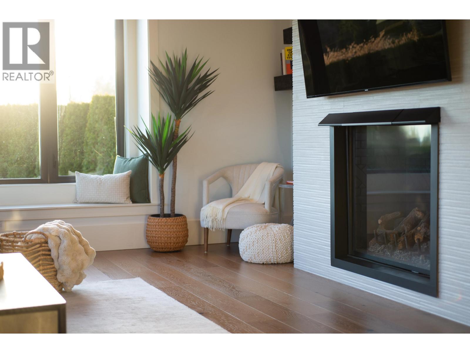 908 Beaconsfield Road, North Vancouver, British Columbia  V7R 1S8 - Photo 5 - R3113624