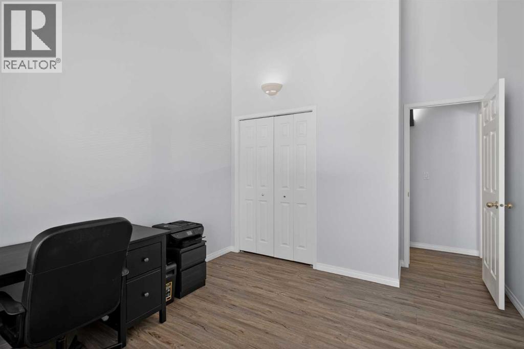 156 Sunlake Gardens Se, Calgary, Alberta  T2X 3G4 - Photo 24 - A2300206