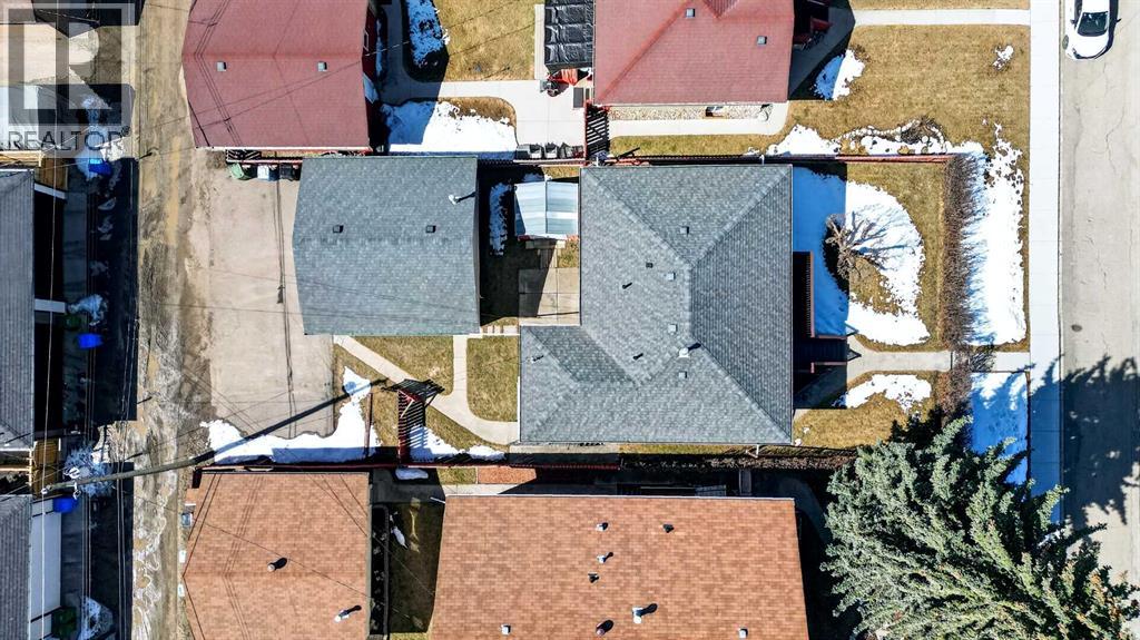 8715 36 Avenue NW, Calgary, Alberta  T3B 1W2 - Photo 10 - A2301311