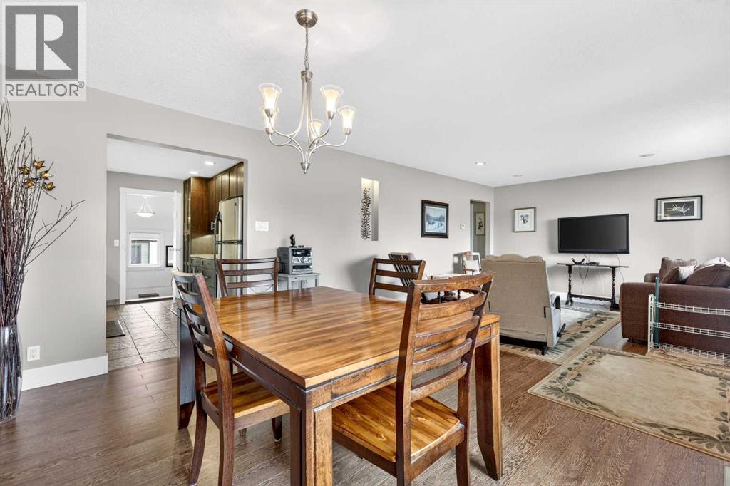 8715 36 Avenue NW, Calgary, Alberta  T3B 1W2 - Photo 22 - A2301311