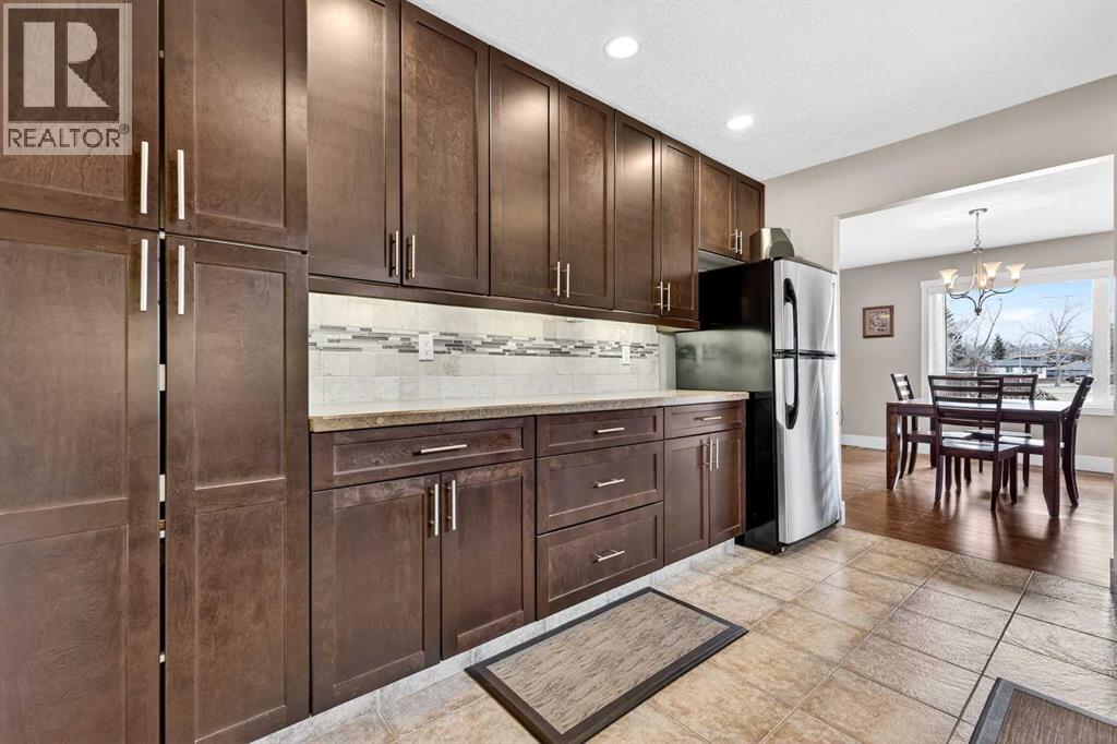 8715 36 Avenue NW, Calgary, Alberta  T3B 1W2 - Photo 19 - A2301311