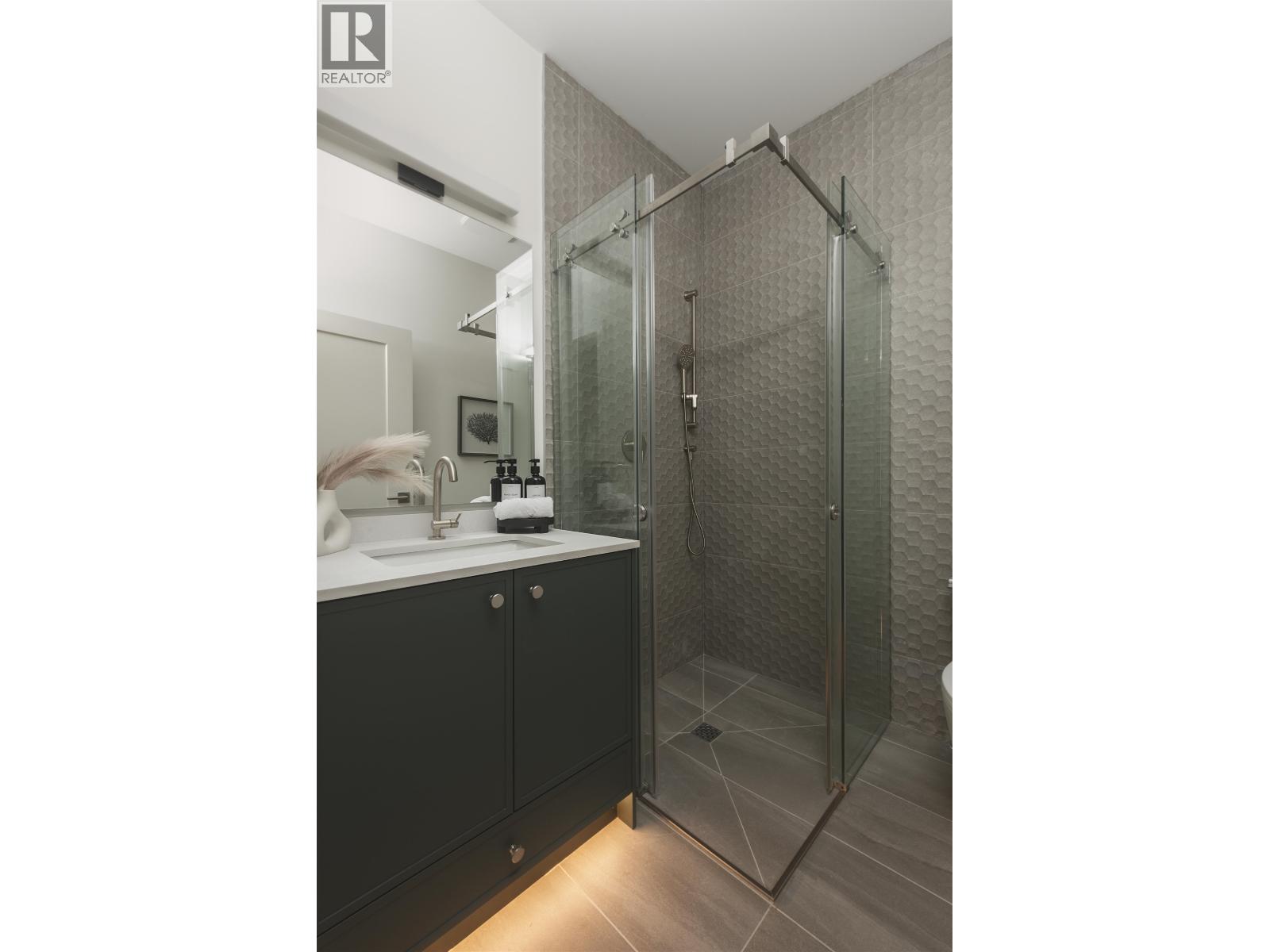 2 8508 East Boulevard, Vancouver, British Columbia  V6P 5E6 - Photo 16 - R3113504