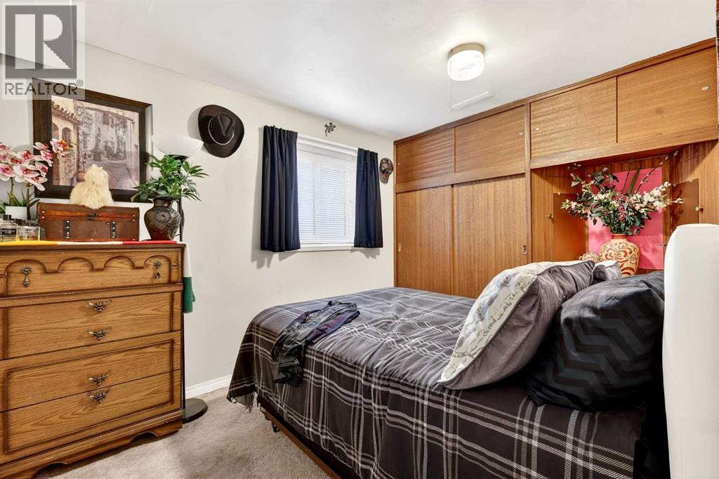 8715 36 Avenue NW, Calgary, Alberta  T3B 1W2 - Photo 40 - A2301311