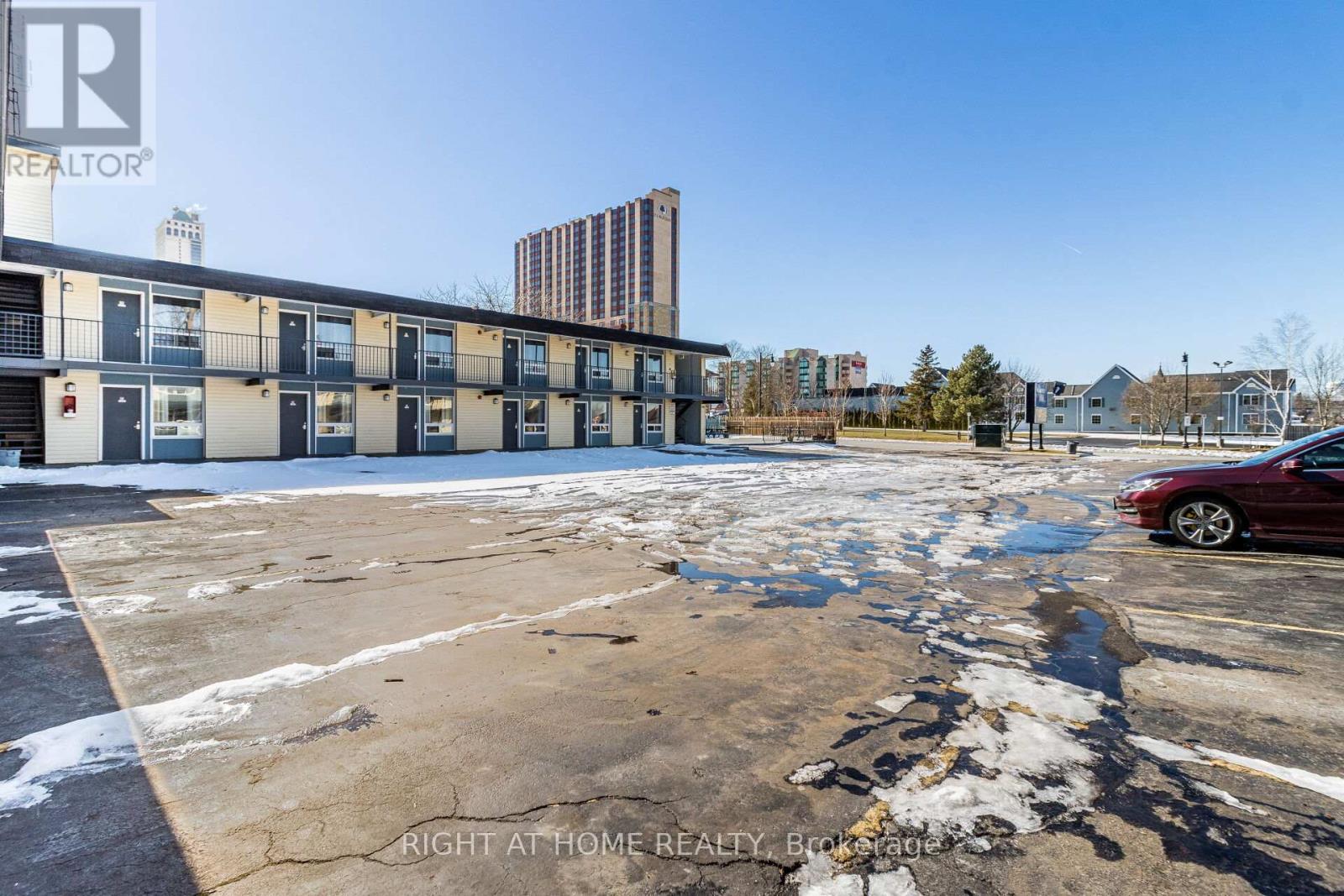 5958 Fallsview Boulevard, Niagara Falls, Ontario  L2G 3V5 - Photo 20 - X13003312