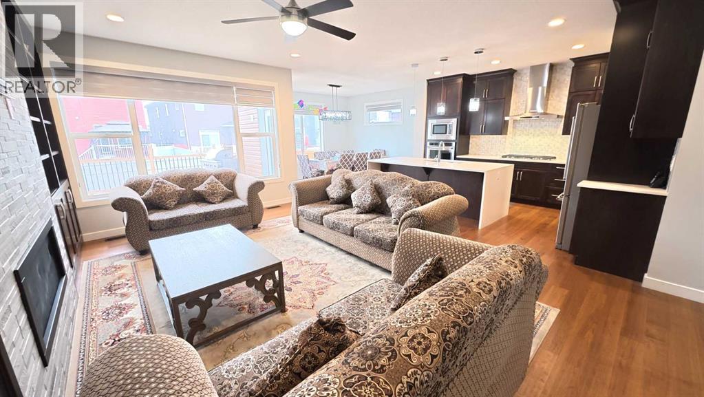 144 Red Embers Square Ne, Calgary, Alberta  T3N 0X8 - Photo 9 - A2301907