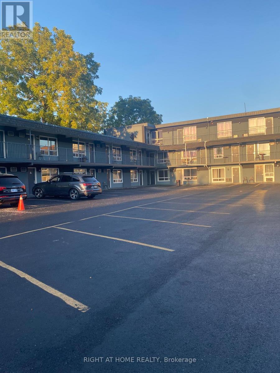 5958 FALLSVIEW BOULEVARD, Niagara Falls, Ontario