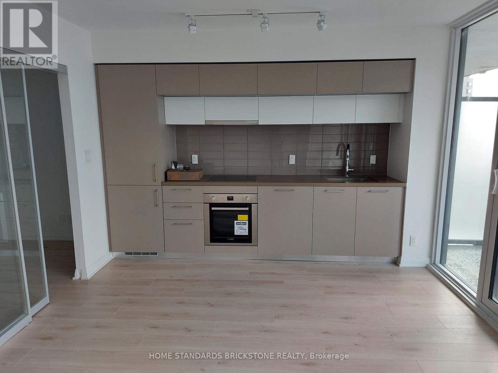 12/4215 - 1000 Portage Parkway, Vaughan, Ontario  L4K 0L1 - Photo 13 - N13022306