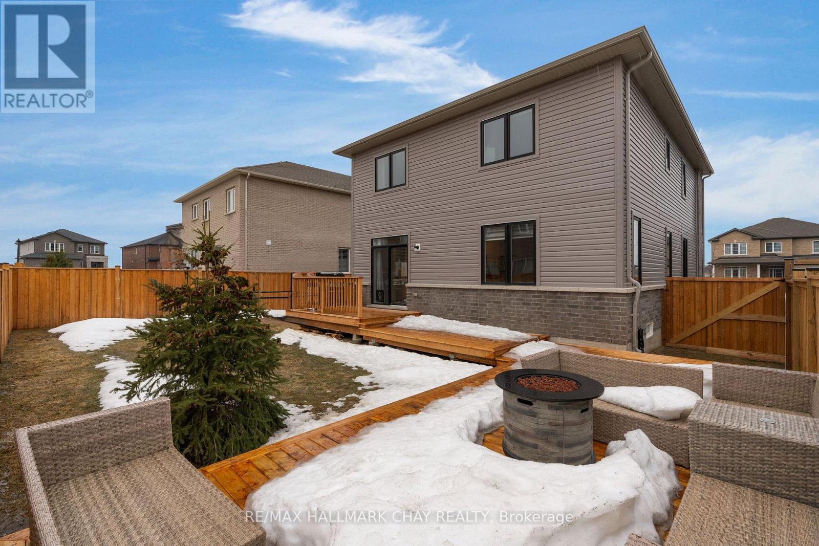 7 Middleton Drive, Wasaga Beach, Ontario  L9Z 0L1 - Photo 34 - S13022274